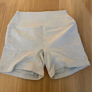Set Active Gray Shorts